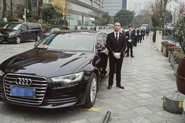 成都企業(yè)租車費用要多少？