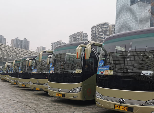 成都市大巴車租車公司電話費用